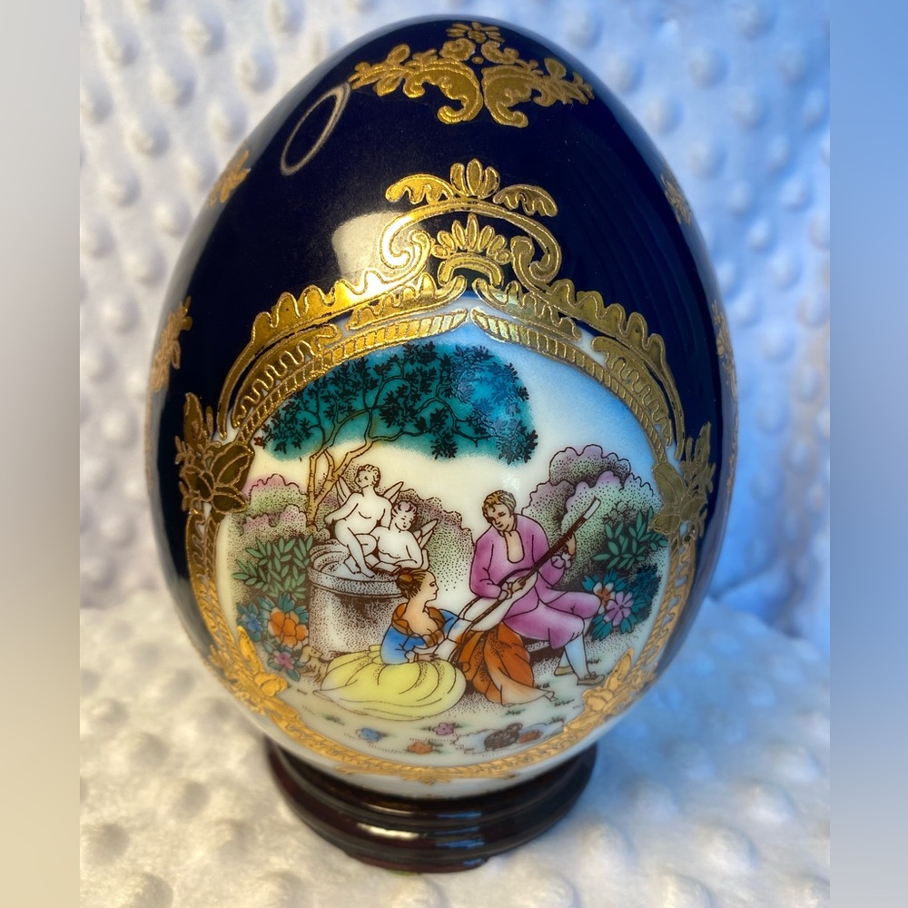L.F. Fine Porcelain Limoges P.R.C. Large Cobalt Egg (Peoples Republic of China)